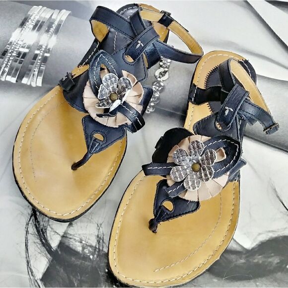 KHRIO Leather Sandals   - Picture 2 of 6